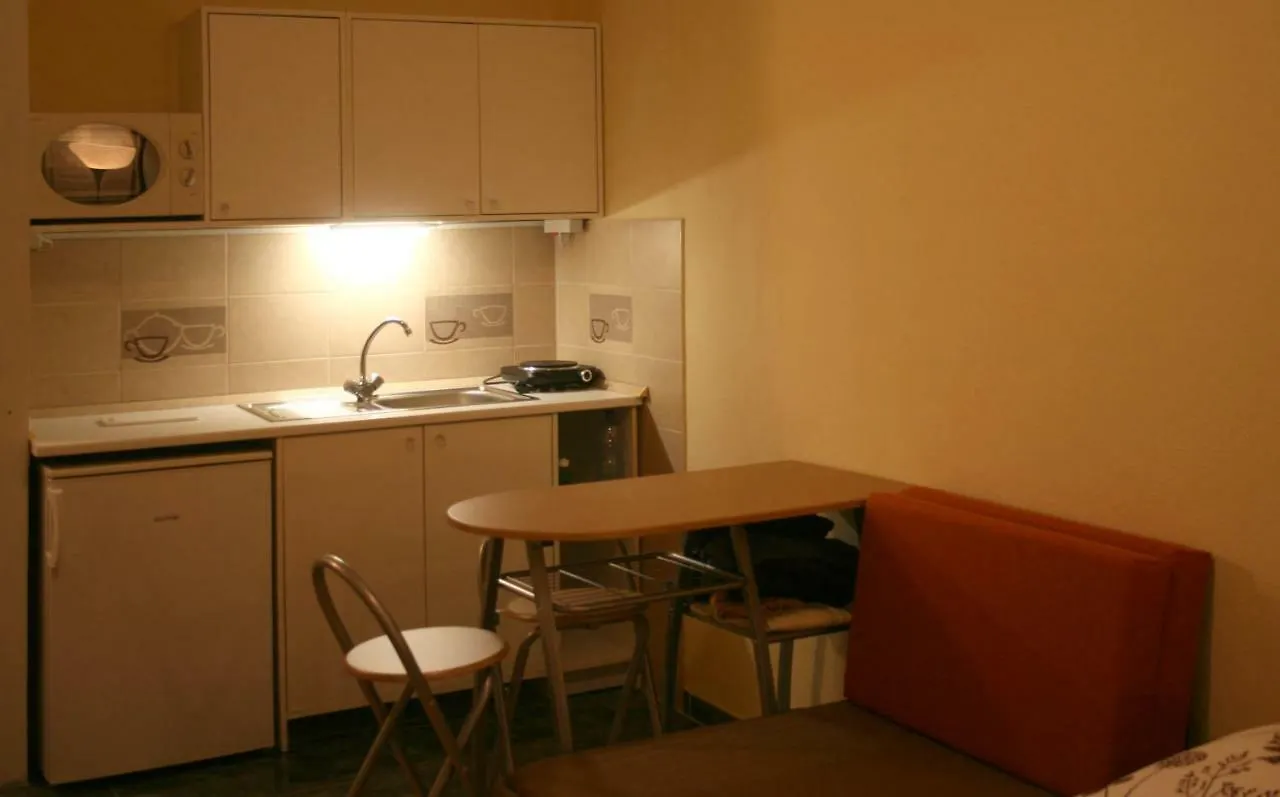 Margaret Bridge Studio Apartment Budapest