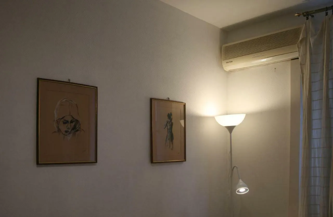 Margaret Bridge Studio Apartment Budapest 0*,  Magyarország